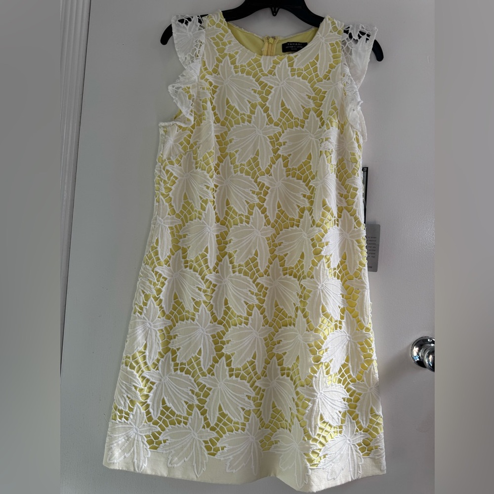 BNWT - Petite Tahari Dress Lemon/White